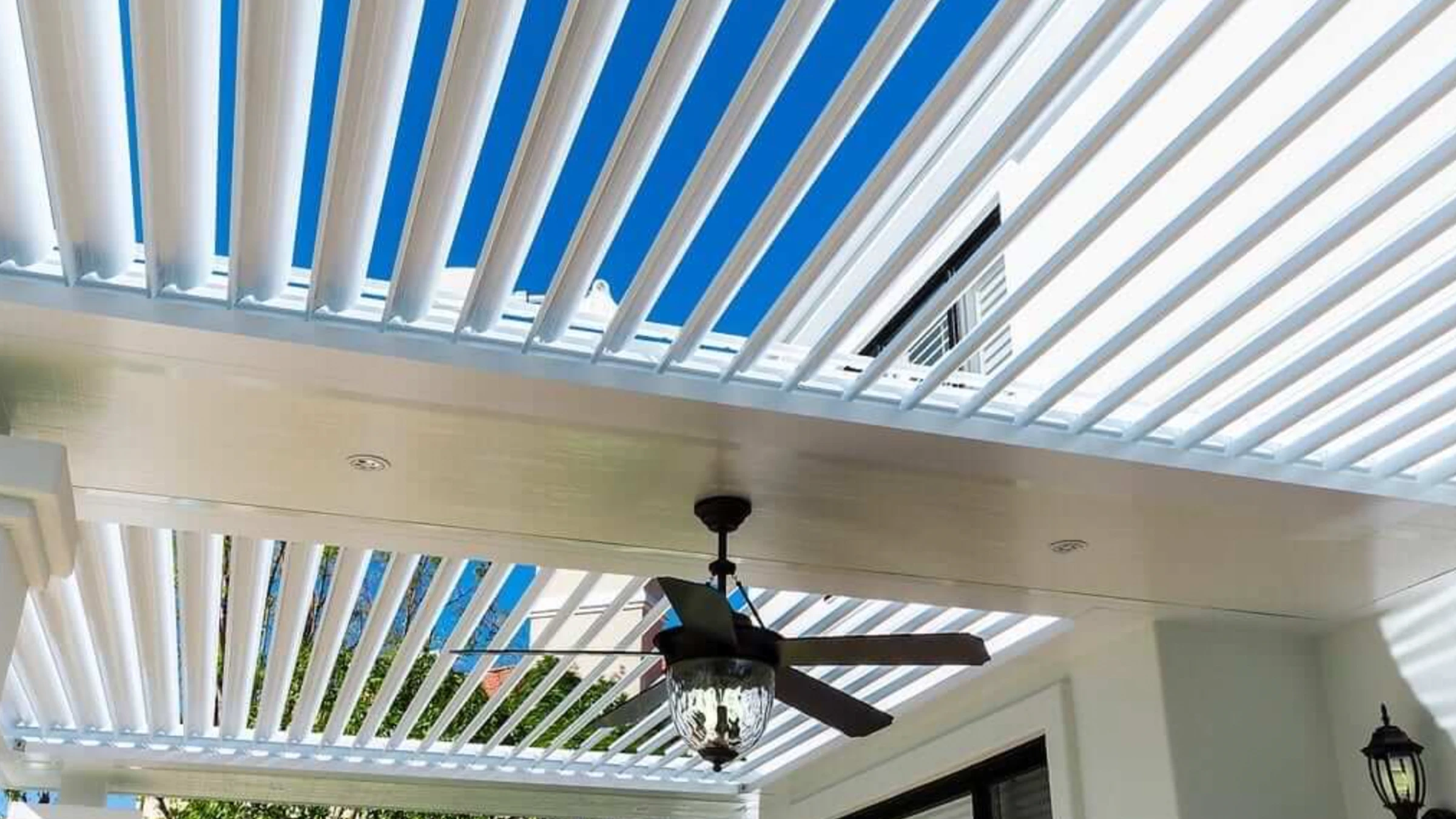 Pergola Pan 6 – White products pergola-x pan-6 pergola-pan-6-white