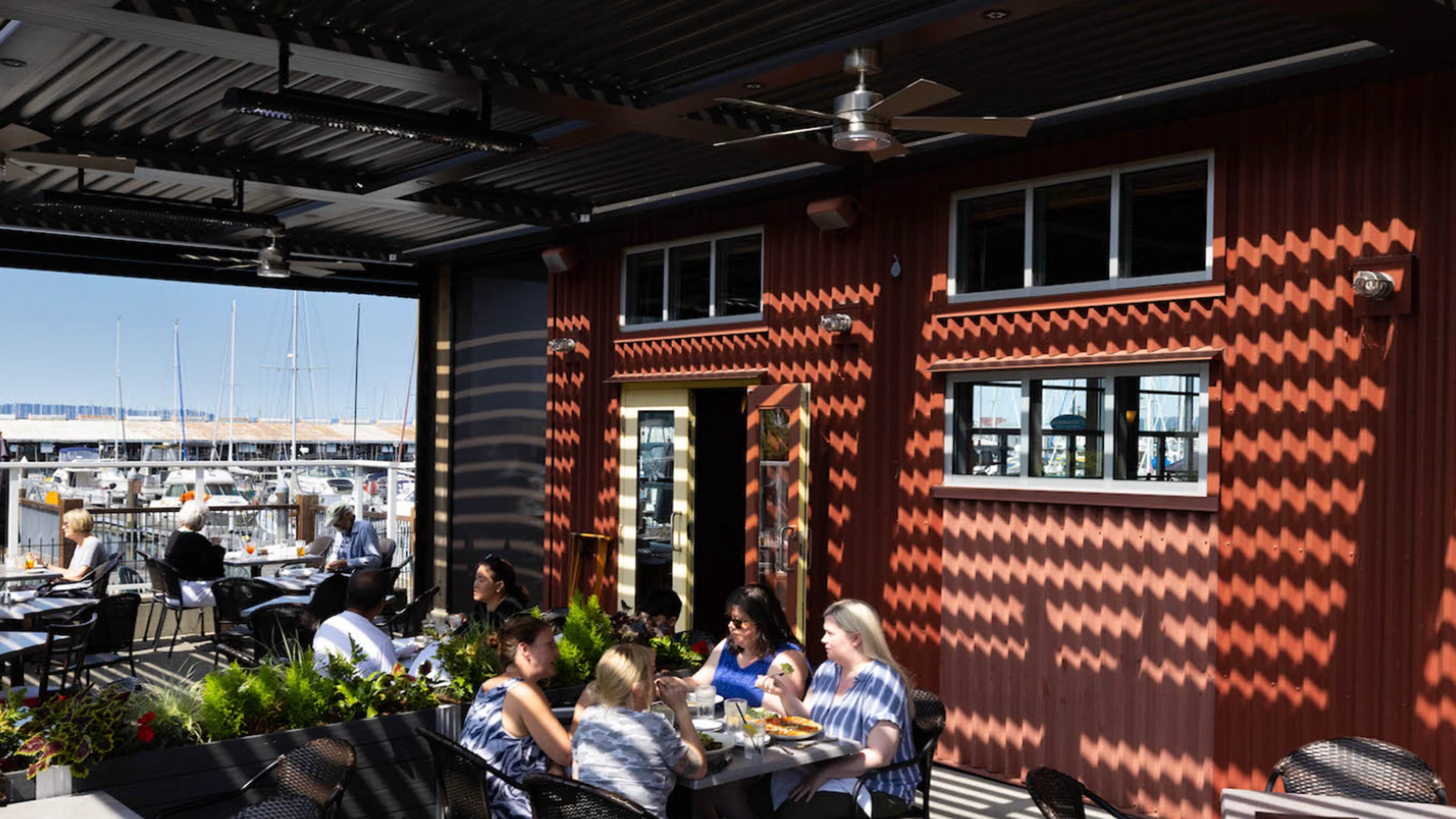 The Outdoor Evolution of Italian Restaurant projects the-outdoor-evolution-of-italian-restaurant