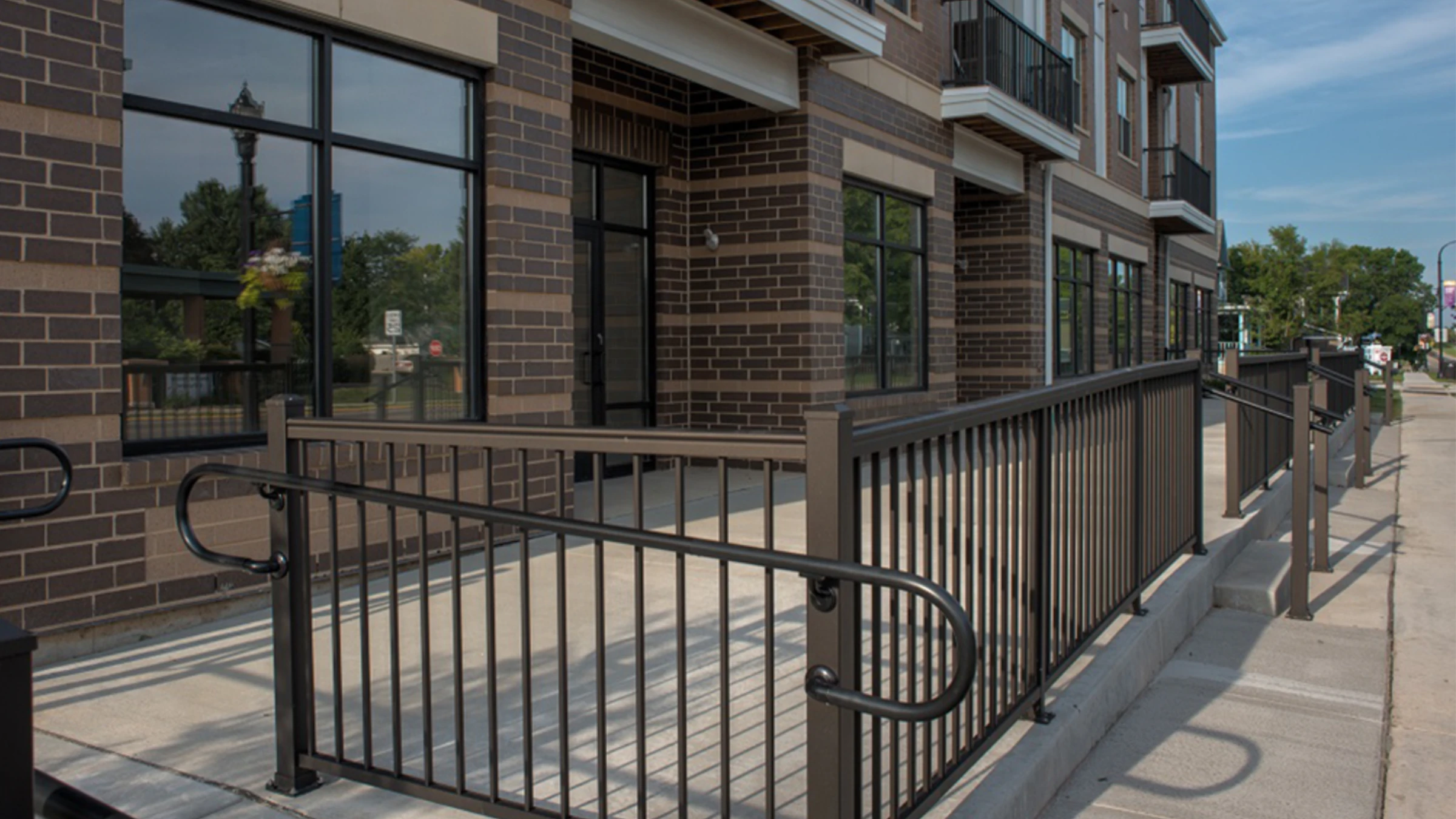 Baluster Railing products railings-systems baluster-railing