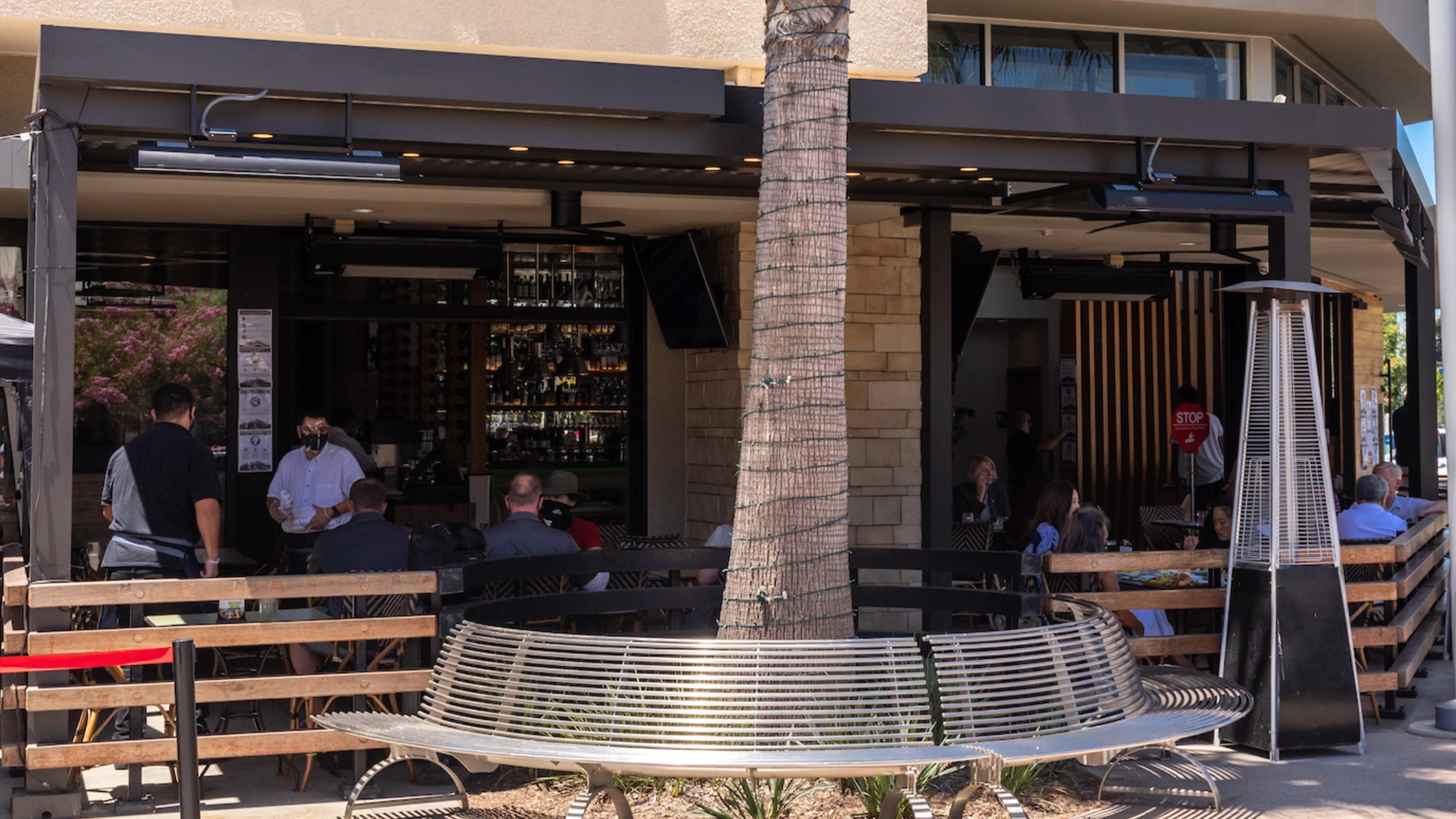 Refined Outdoor Dining with Smart Pergola Shade projects commercial refined-outdoor-dining-with-smart-pergola-shade