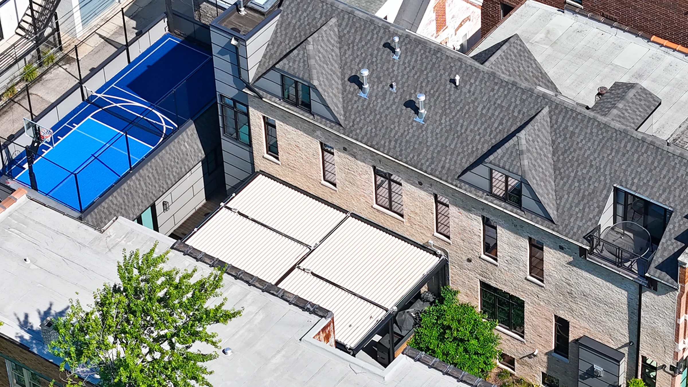 Luxury Rooftop Retreat with Garden Lounge projects residential luxury-rooftop-retreat-with-garden-lounge